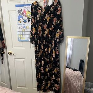 Forever 21 Black Floral Long Sleeve Dress